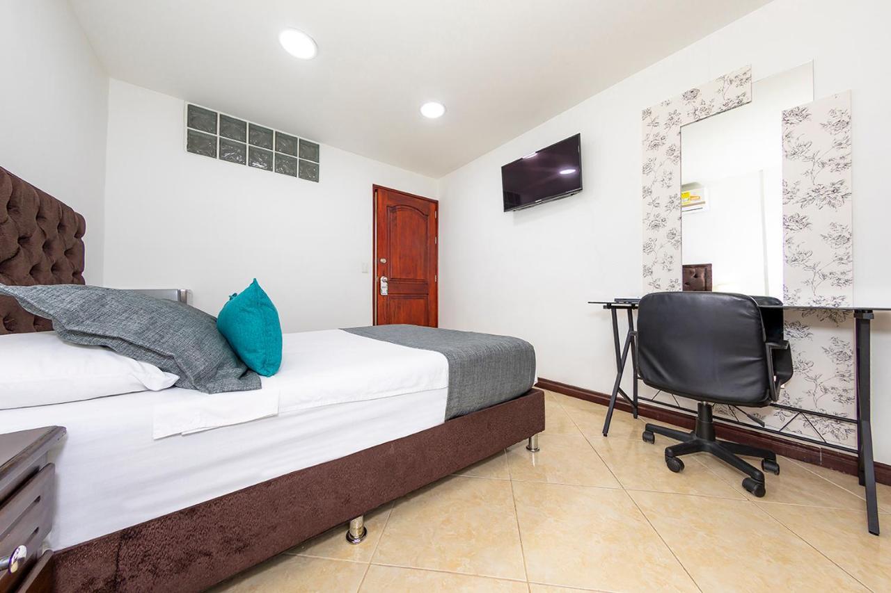 Hotel Ayenda Palo Alto Medellín Exterior foto